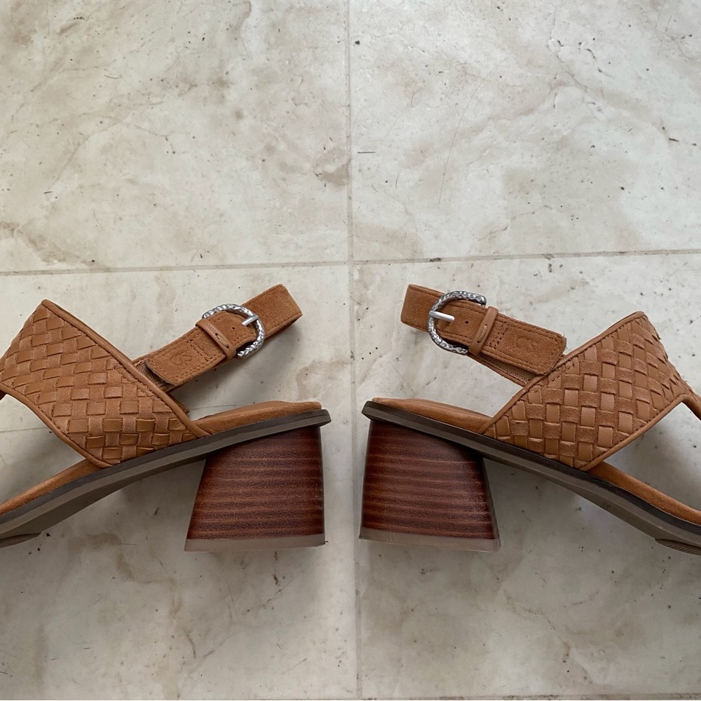 $189 Gentle Souls Manda Brown Woven Leather Square Toe Block Heels Sandals Sz 9 - Picture 7 of 15